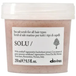 Davines Essential Haircare SOLU Sea Salt Scrub głęboko oczyszczający peeling solny 250ml