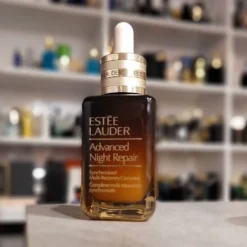 Estée Lauder Advanced Night Repair Synchronized Multi-Recovery Complex naprawcze przeciwdziałające oznakom starzenia serum do twarzy dla wszystkich typów skóry 50ml