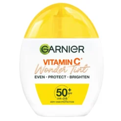 Garnier Vitamin C Wonder Tint lekki barwiący fluid do twarzy SPF50+ Jasny 40ml