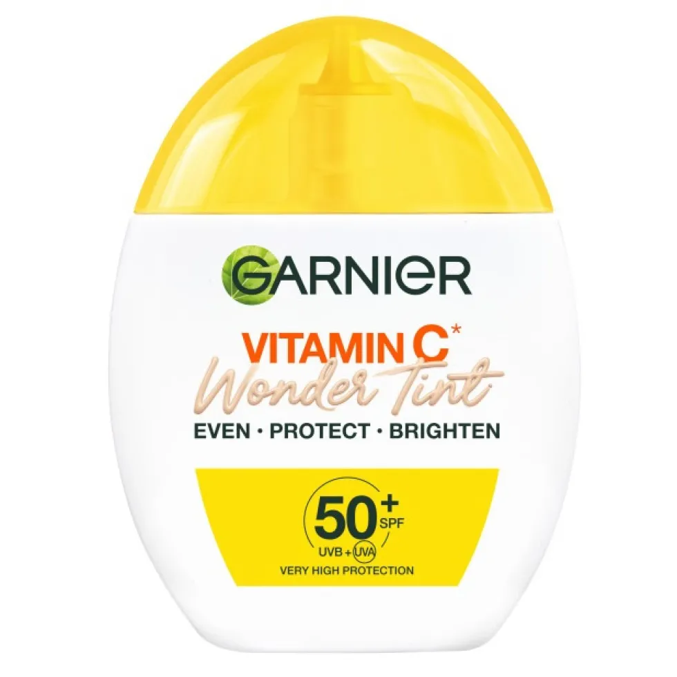 Garnier Vitamin C Wonder Tint lekki barwiący fluid do twarzy SPF50+ Jasny 40ml
