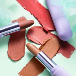 KIKO Milano Dreamphoria Shapechanger Satin Lipstick intensywna pomadka o satynowym wykończeniu 05 Moody Mauve 3.5g