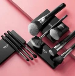 KIKO Milano Face 06 Sponge Core Foundation Brush pędzel z gąbką do nakładania podkładów w płynie i fluidów