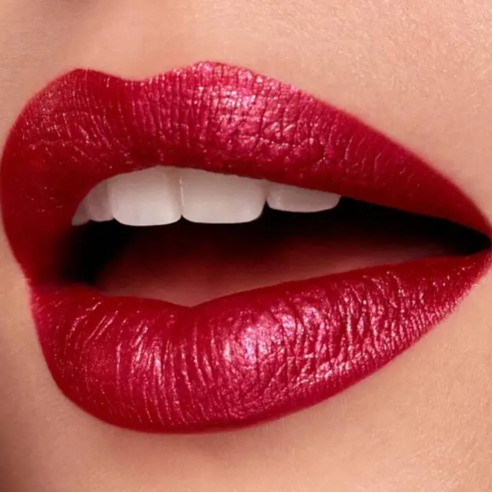 KIKO Milano Metal Liquid Lip Colour mocno kryjąca metaliczna pomadka w płynie 05 Classic Red 6.5ml