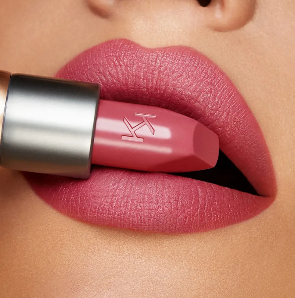 KIKO Milano Velvet Passion Matte pomadka do ust zapewniająca matowy efekt 329 Persian Red 3,5g