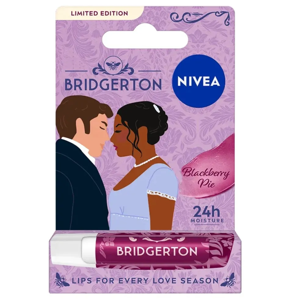 Nivea Bridgerton Edition Kate&Anthony pielęgnująca pomadka do ust Blackberry Pie 4.8g