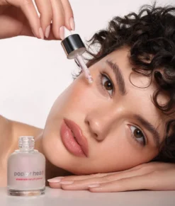 Poppy Head Sheerum rozświetlające serum pod makijaż 30ml